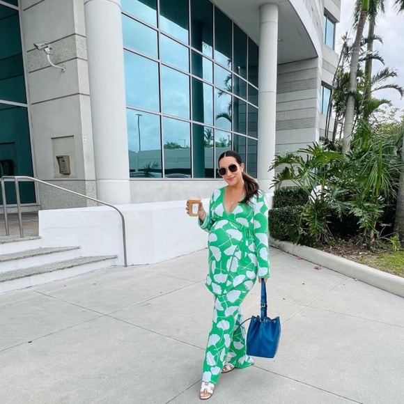 DVF x Target High waisted Ginkgo Green Sweater Knit Pant NWT - Picture 5 of 6